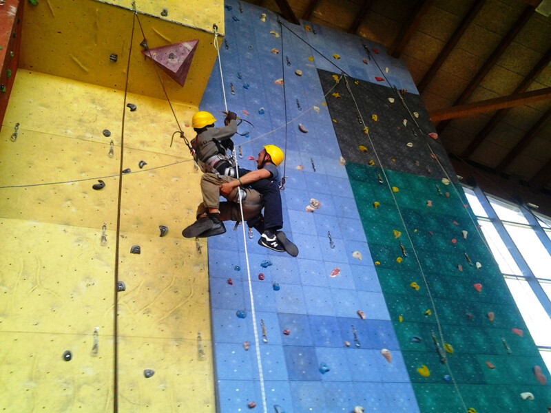 Formazione e addestramento per l’utilizzo dei sistemi di accesso e posizionamento mediante funi Formazione e addestramento per l’utilizzo dei sistemi di accesso e posizionamento mediante funi